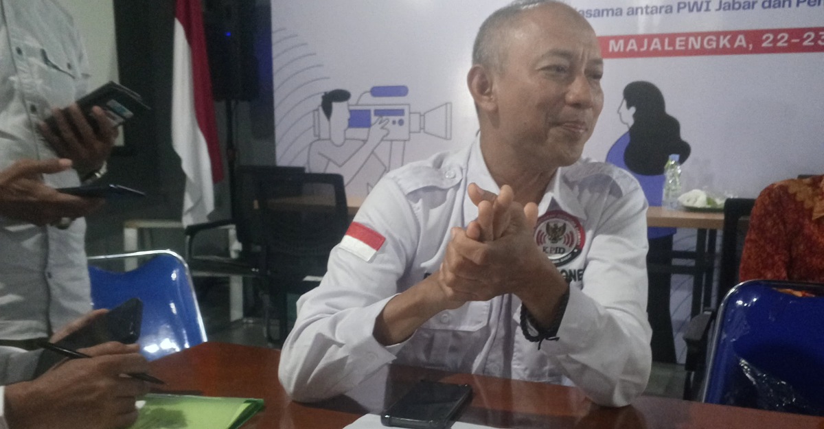 Komisioner Komisi Penyiaran Indonesia Daerah (KPID) Jawa Barat, Dadan Hendaya,